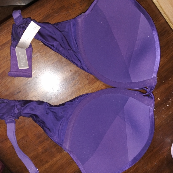 Vs 34 d purple bra - Picture 3 of 3